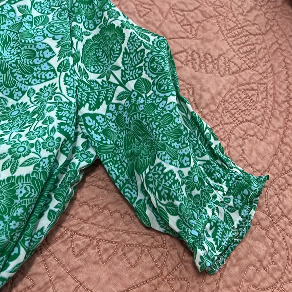 Dress - Picture 6 of 6